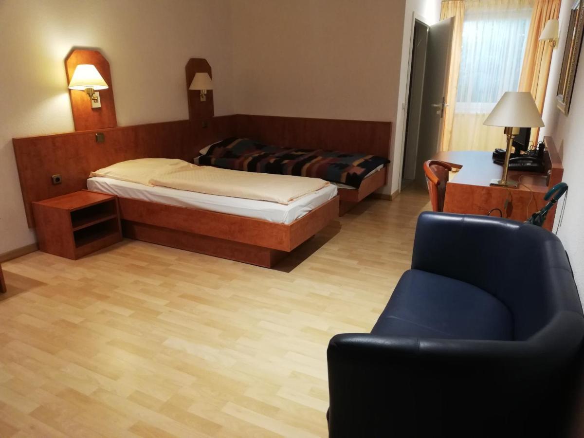 Hotel Dorfschänke Büdelsdorf Exterior foto